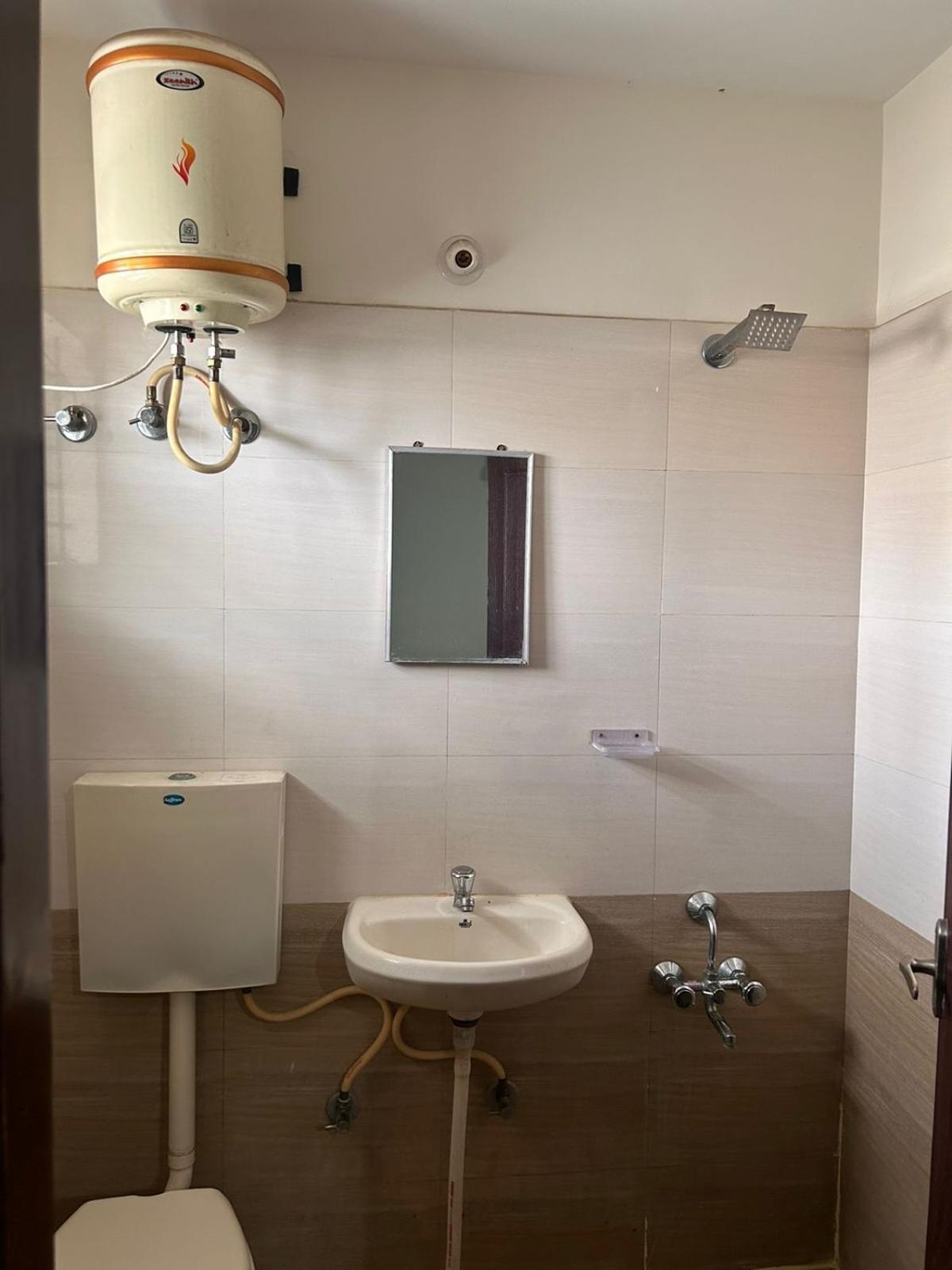 Hotel Prakrathi Residency Bangalore Exterior foto